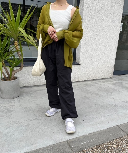 nemne store（ネンネストア）の「【低身長用サイズあり】袖ボリュームシアーバンドカラーシャツ（シャツ/ブラウス・レディース・ブルー/オフホワイト/ピンク/グリーン・SMALL/MEDIUM）」の19枚目の写真