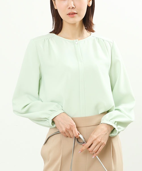 MK MICHEL KLEIN（エムケーミッシェルクラン）の「ジョーゼットブラウス/2way/洗える/WEB限定（シャツ/ブラウス・レディース・ライトブルー/ホワイト/ライトグリーン・38/40）」の1枚目の写真