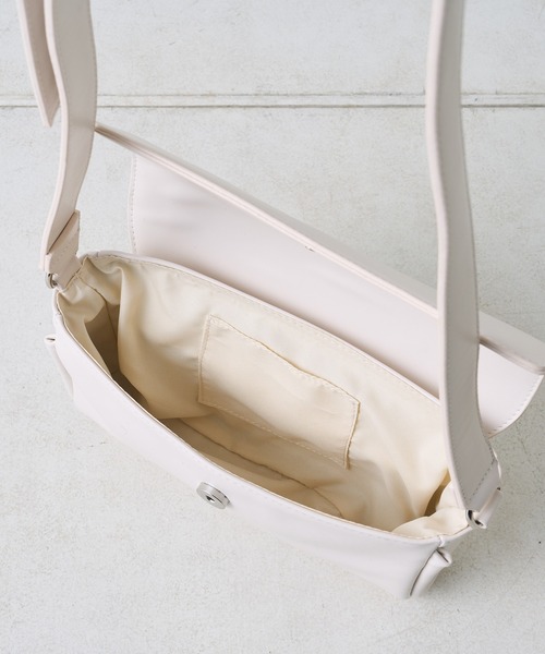 one after another NICE CLAUP（ワンアフターアナザーナイスクラップ）の「ミニマルボディーバック（ボディバッグ/ウエストポーチ・レディース・アイボリー/ピンク・FREE）」の19枚目の写真