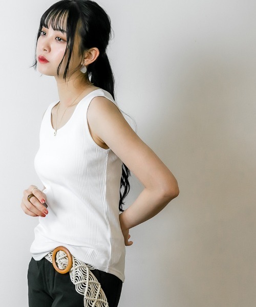 atONE(アットワン)の「atONE 2WAYランダムリブタンクトップ(タンクトップ・レディース・ブラック/ホワイト/モカ/カーキ/ベージュ・LL/4L/L/M/3L)」の8枚目の写真