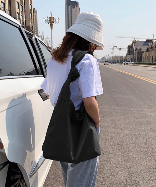 Chaco closet（チャコ クローゼット）の「ムスビデザインショルダーバッグ（ショルダーバッグ・レディース・ブルー/グリーン/ブラック/ベージュ・FREE）」の13枚目の写真