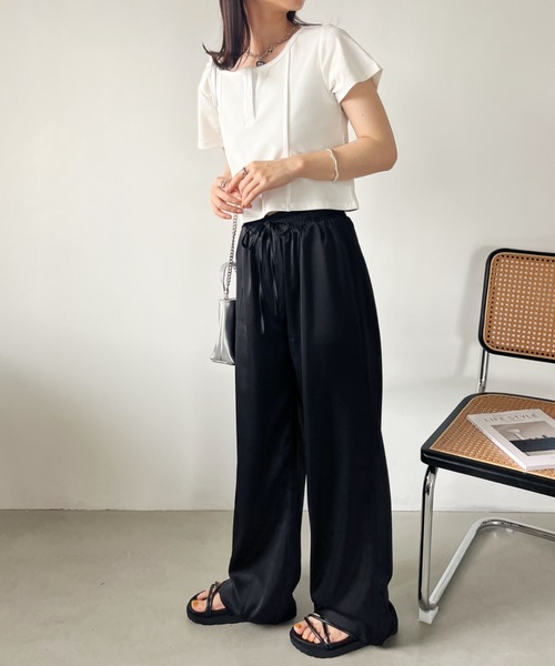 CLEA(クレア)の「サテンロングイージーパンツ(その他パンツ・レディース・ベージュ/ホワイト/ピンク/ブラック・FREE)」の13枚目の写真