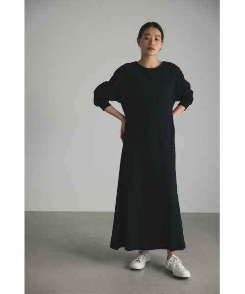 STYLEMIXER（スタイルミキサー）の「バックオープンリラックスカットワンピース（ワンピース・レディース・アイボリー/ブラック/チャコールグレー・MEDIUM/SMALL）」の13枚目の写真