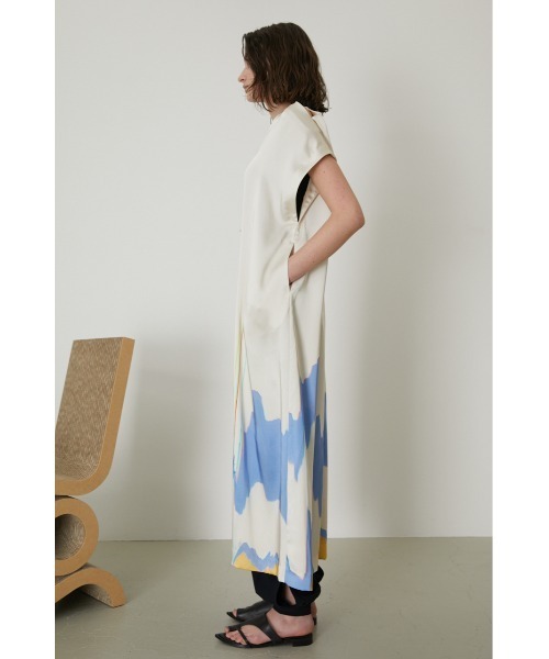 RIM.ARK（リムアーク）の「Laura×RIM.ARK Vol.1 gown（シャツワンピース・レディース・マルチ・FREE）」の4枚目の写真