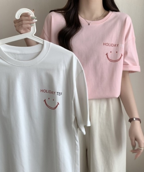 Achic（アシック）の「英文字ロゴオーバーサイズ半袖Tシャツ（Tシャツ/カットソー・レディース・ホワイト/ピンク・M）」の15枚目の写真