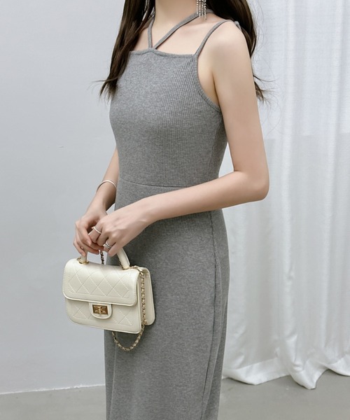 ECLIN(エクラン)の「バックスリットIラインダブルストラップリブキャミワンピ―ス(ワンピース・レディース・ブラウン/グレー/ブラック/ベージュ・M/L)」の15枚目の写真
