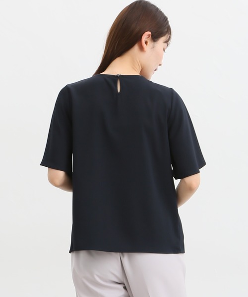 Honeys（ハニーズ）の「メタルパーツ付ブラウス（シャツ/ブラウス・レディース・モカ/グリーン/ブルー系その他/グレイッシュベージュ/ホワイト/ネイビー・S/LL/L/M/3L）」の18枚目の写真