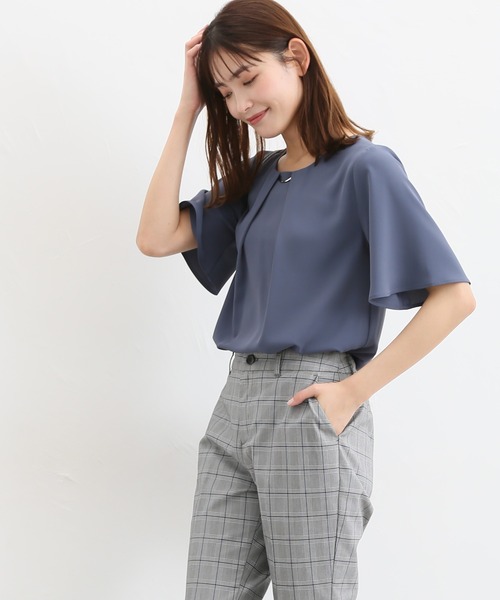 Honeys（ハニーズ）の「メタルパーツ付ブラウス（シャツ/ブラウス・レディース・モカ/グリーン/ブルー系その他/グレイッシュベージュ/ホワイト/ネイビー・S/LL/L/M/3L）」の13枚目の写真