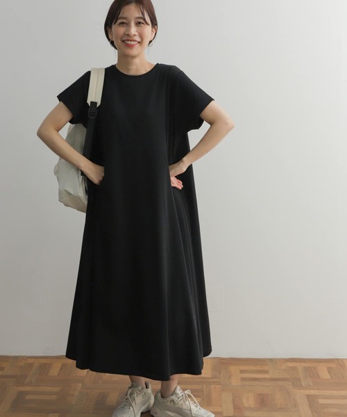 URBAN RESEARCH DOORS(アーバンリサーチドアーズ)の「Aラインフレアカットワンピース(ワンピース・レディース・ブラウン/グリーン系その他/ブラック・MEDIUM)」の16枚目の写真