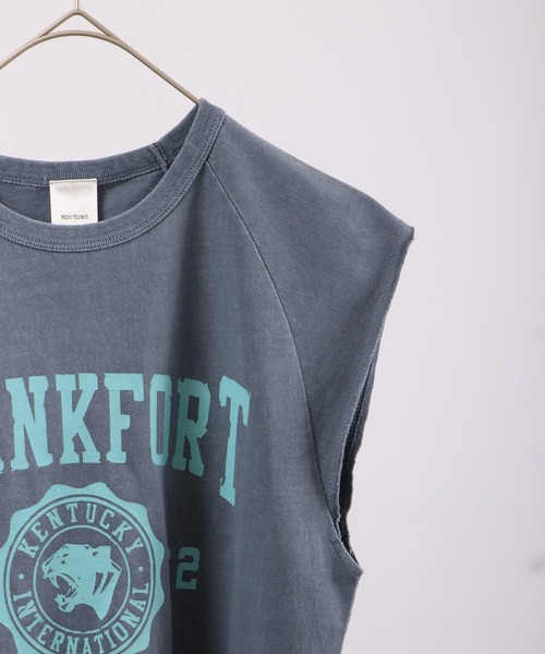 spiritoso(スピリトーゾ)の「spiritoso FRANKFORTノースリーブプリントTシャツ(Tシャツ/カットソー・レディース・ネイビー/グレイッシュベージュ/チャコール/ホワイト系/グリーン系/ベビーピンク/アイボリー/サックスブルー・F/FREE)」の17枚目の写真