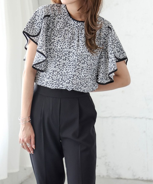 La-gemme（ラジェム）の「ラッフルフリルブラウス（シャツ/ブラウス・レディース・ブラック/ホワイト/ホワイト系その他/ブルー/ブラック系その他・フリー）」の3枚目の写真