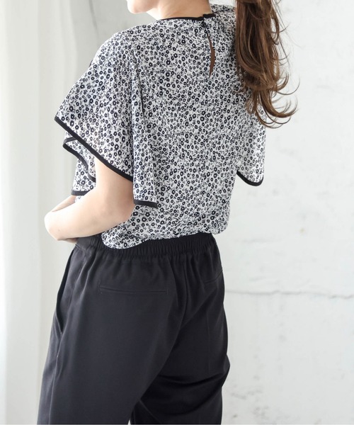 La-gemme（ラジェム）の「ラッフルフリルブラウス（シャツ/ブラウス・レディース・ブラック/ホワイト/ホワイト系その他/ブルー/ブラック系その他・フリー）」の20枚目の写真