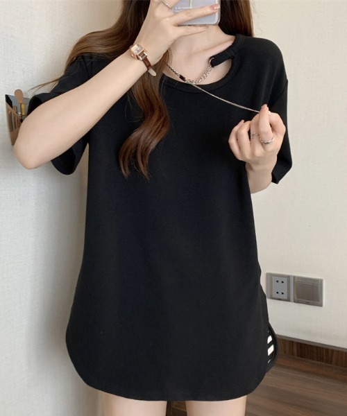 deux amour（ドゥーザムール）の「チェーン付きクルーネック半袖Tシャツ（Tシャツ/カットソー・レディース・ホワイト/ブラック/パープル/モカ/グレー・FREE）」の13枚目の写真