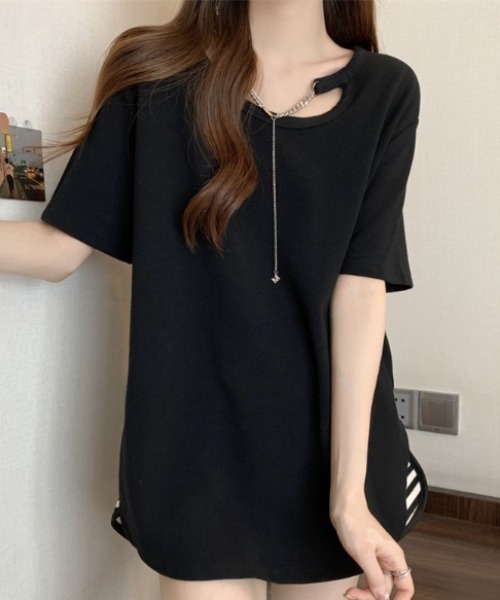 deux amour（ドゥーザムール）の「チェーン付きクルーネック半袖Tシャツ（Tシャツ/カットソー・レディース・ホワイト/ブラック/パープル/モカ/グレー・FREE）」の16枚目の写真