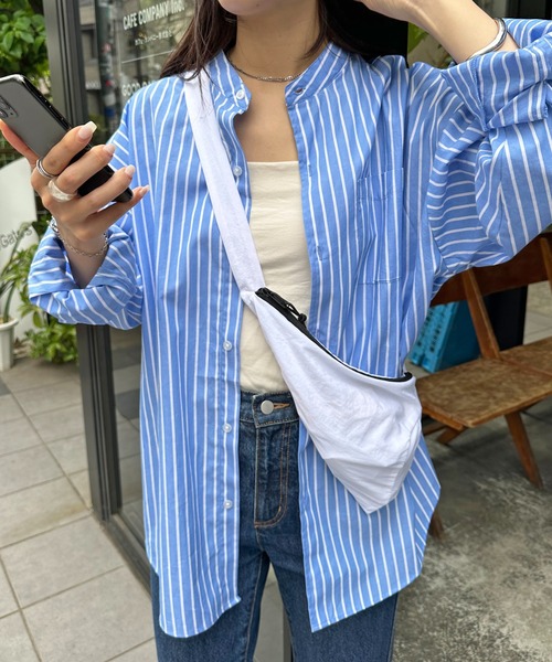 DISCOAT(ディスコート)の「パッカブル撥水加工トライアングルバッグ(ボディバッグ/ウエストポーチ・レディース・ブルー/ホワイト/ブラック・FREE)」の12枚目の写真