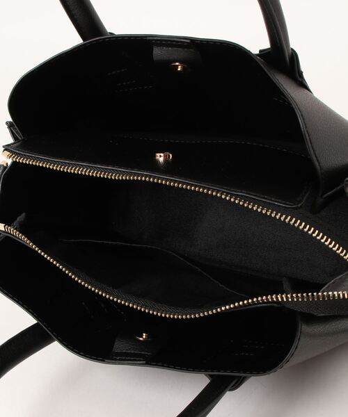 Doux archives（ドゥアルシーヴ）の「Ｐｕレザー２ｗａｙショルダーバッグ（ショルダーバッグ・レディース・ブラック/モカ・FREE）」の5枚目の写真