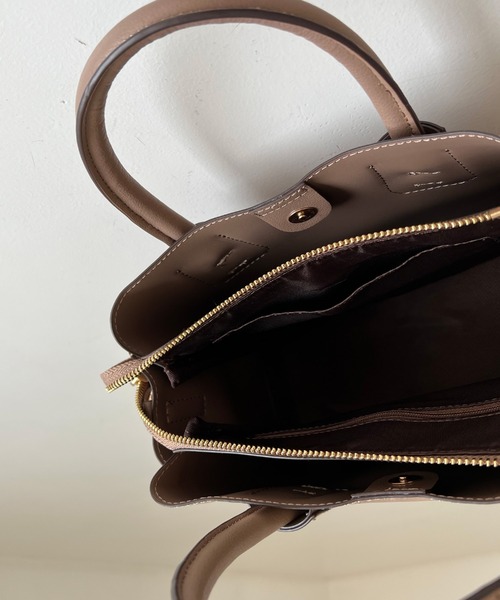 Doux archives（ドゥアルシーヴ）の「Ｐｕレザー２ｗａｙショルダーバッグ（ショルダーバッグ・レディース・ブラック/モカ・FREE）」の9枚目の写真