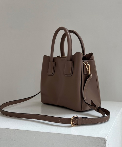 Doux archives（ドゥアルシーヴ）の「Ｐｕレザー２ｗａｙショルダーバッグ（ショルダーバッグ・レディース・ブラック/モカ・FREE）」の8枚目の写真