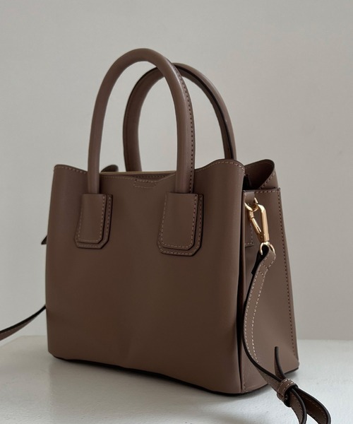 Doux archives（ドゥアルシーヴ）の「Ｐｕレザー２ｗａｙショルダーバッグ（ショルダーバッグ・レディース・ブラック/モカ・FREE）」の7枚目の写真