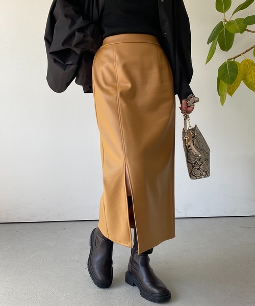 un dix cors（アンディコール）の「フェイクレザージャージスカート（スカート・レディース・イエロー/ベージュ/ブラック・FREE）」の3枚目の写真