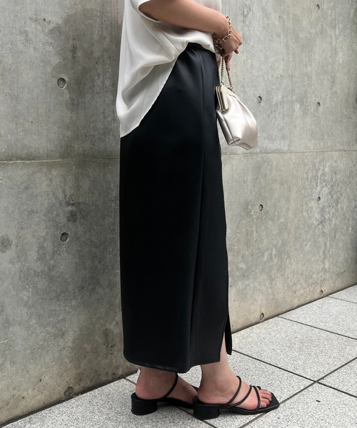 un dix cors（アンディコール）の「フェイクレザージャージスカート（スカート・レディース・イエロー/ベージュ/ブラック・FREE）」の4枚目の写真