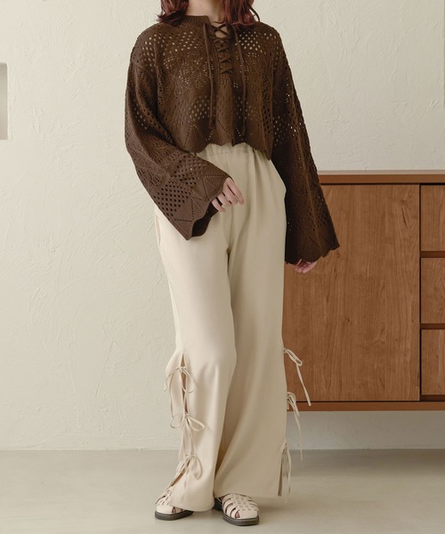 Ambre Neige(アンブルネージュ)の「レースアップ透かしニット/【WEB/EC限定商品】(ニット/セーター・レディース・アイボリー/ベージュ/ダークブラウン/ピンク・FREE)」の14枚目の写真