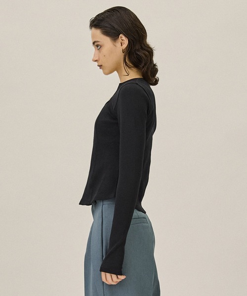 PUBLIC TOKYO（パブリックトウキョウ）の「ラリエットチェーンリブトップ（Tシャツ/カットソー・レディース・ダークグレー/アイボリー/ブラック・FREE）」の18枚目の写真