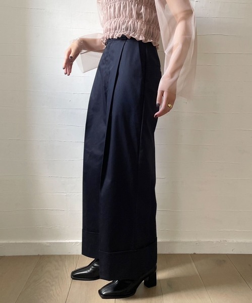 LOWRYS FARM(ローリーズファーム)の「ロールアップワイドパンツ 975284(チノパンツ・レディース・ベージュ/ネイビー・FREE)」の8枚目の写真