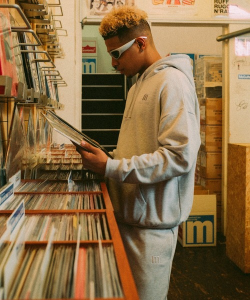 Manhattan Records(マンハッタン レコーズ)の「WEGO/【Manhattan Records】ONEPOINT SWEAT PANTS(スウェットパンツ・メンズ・グレー/ブラック・LARGE/MEDIUM)」の4枚目の写真