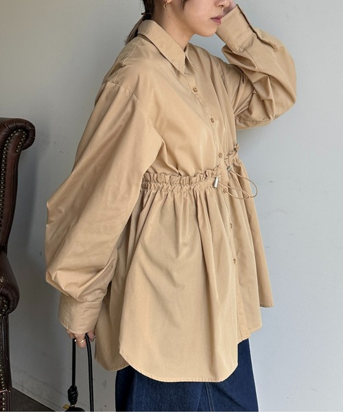 Thevon(ゼボン)の「ウエストドロストギャザーシャツ(シャツ/ブラウス・レディース・ベージュ/カーキ/オフホワイト/ブルー・FREE)」の19枚目の写真