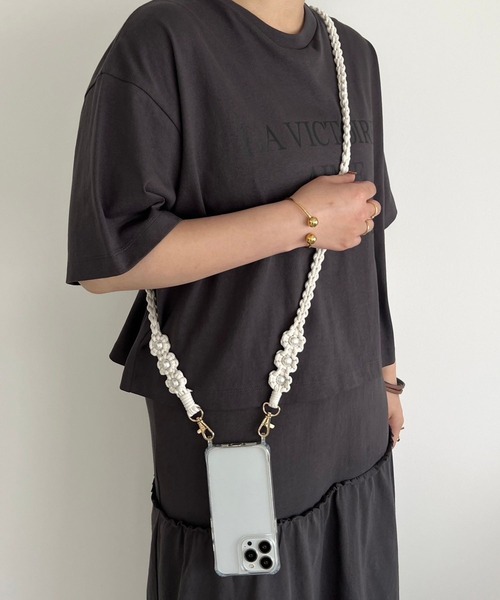 Me%（ミィパーセント）の「オハナアミモバイルストラップ 982871（スマホグッズ・レディース・ベージュ/ブラック/アイボリー・FREE）」の10枚目の写真