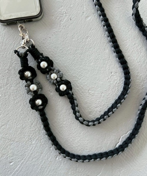 Me%（ミィパーセント）の「オハナアミモバイルストラップ 982871（スマホグッズ・レディース・ベージュ/ブラック/アイボリー・FREE）」の13枚目の写真