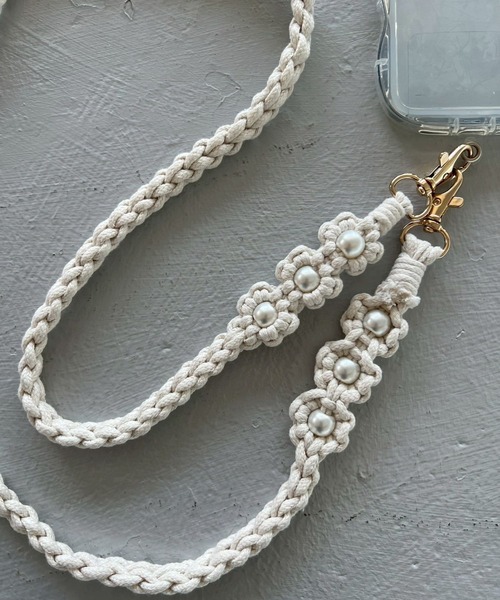 Me%（ミィパーセント）の「オハナアミモバイルストラップ 982871（スマホグッズ・レディース・ベージュ/ブラック/アイボリー・FREE）」の17枚目の写真