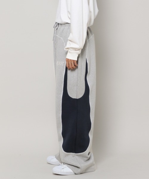 ★AMES-WORLDWIDE★ SIGNATURE LOGO SWEATPANTS WHITE★正規品 Armani Exchange embellished-logo Sweatpants | White | FARFETCH
