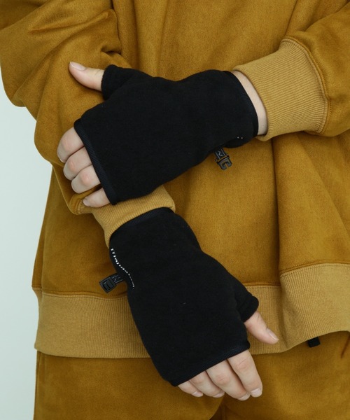 MANASTASH（マナスタッシュ）の「MANASTASH/マナスタッシュ/POLARTEC FINGERLESS GLOVE（手袋・メンズ・ブラック/パープル/マスタード/グリーン系その他3・F）」の2枚目の写真