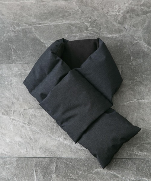 URBAN RESEARCH DOORS（アーバンリサーチドアーズ）の「ラミネートダウンマフラー（マフラー・メンズ・モカ/ブラック/グレー系その他・-）」の3枚目の写真