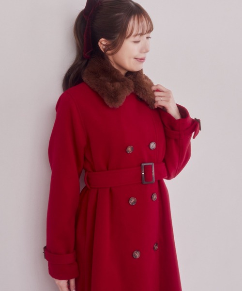 Areeam（アリーム）の「ファー付きケープコート（その他アウター・レディース・レッド/チャコールグレー・FREE）」の3枚目の写真