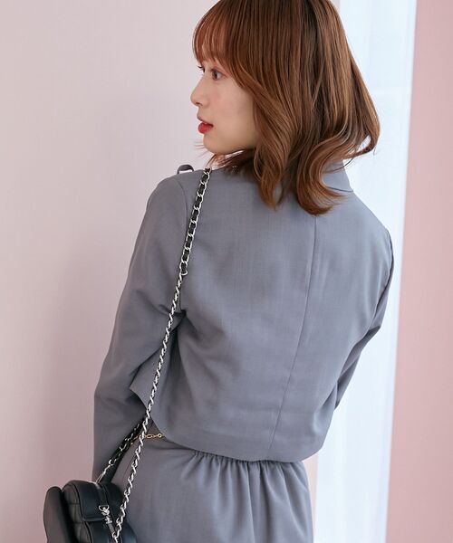 MAJESTIC LEGON(マジェスティックレゴン)の「リボンディティールショートジャケット(テーラードジャケット・レディース・グレー/アイボリー/ブラック・MEDIUM)」の11枚目の写真