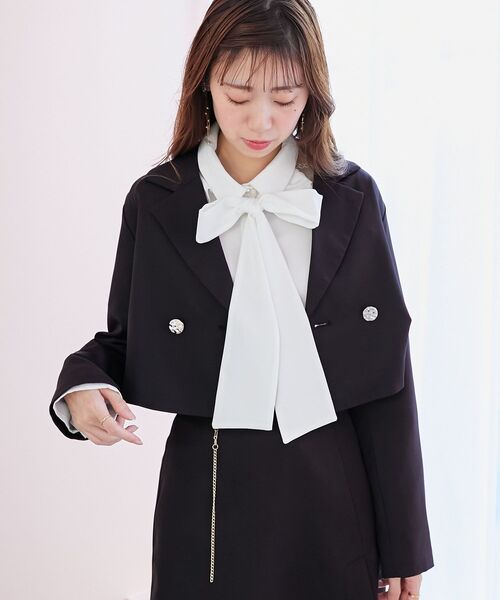 MAJESTIC LEGON(マジェスティックレゴン)の「リボンディティールショートジャケット(テーラードジャケット・レディース・グレー/アイボリー/ブラック・MEDIUM)」の17枚目の写真