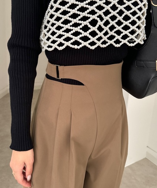 junoah(ジュノア)の「ハイウエストカットパンツ(スラックス・レディース・アイボリー/ダークベージュ/ブラック・MEDIUM/X-LARGE/LARGE)」の13枚目の写真