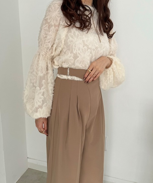 junoah(ジュノア)の「ハイウエストカットパンツ(スラックス・レディース・アイボリー/ダークベージュ/ブラック・MEDIUM/X-LARGE/LARGE)」の17枚目の写真