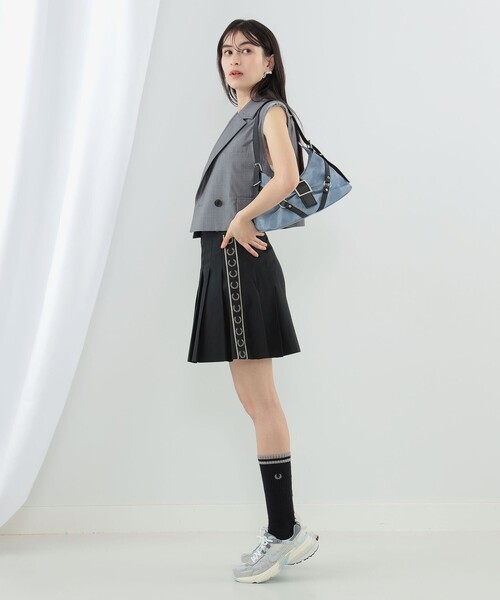 Ray BEAMS（レイビームス）の「Ray BEAMS / ギャザー ベルト バッグ（ハンドバッグ・レディース・ブラック/ブルー系その他4・ONE SIZE）」の9枚目の写真