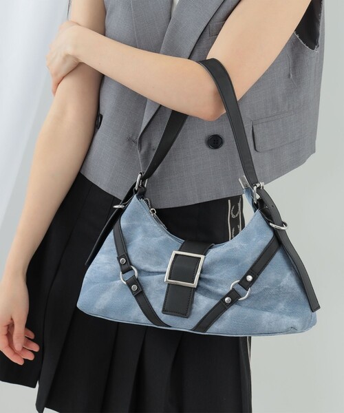 Ray BEAMS（レイビームス）の「Ray BEAMS / ギャザー ベルト バッグ（ハンドバッグ・レディース・ブラック/ブルー系その他4・ONE SIZE）」の10枚目の写真