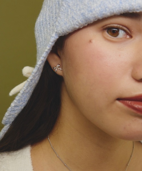 BAR JEWELLERY リボンピアス美品 BAR JEWELLERY リボンピアス｜トゥモローランド 公式通販