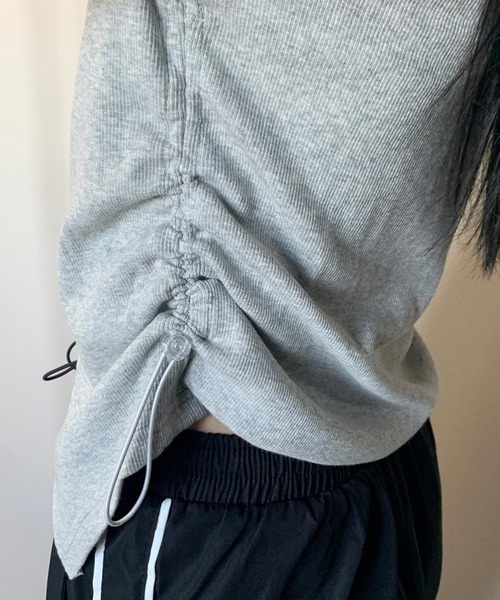 non-hedge(ノンヘッジ)の「プレート付ジップドロストショート丈トップス(Tシャツ/カットソー・レディース・グレー/オフホワイト/ブラック・FREE)」の12枚目の写真