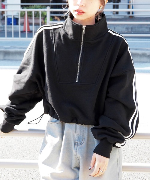 tiptop(ティップトップ)の「【選べる2タイプ】裏毛ハーフジップショート丈プルオーバー(スウェット・レディース・ネイビー/ブラック系その他/チャコールグレー/グレー系その他/アイボリー・FREE)」の3枚目の写真