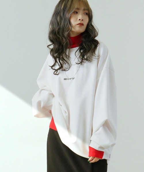 Red Cap Girl(レッドキャプガール)の「REDCAPGIRL ダンボールニット バックプリント クルーネック(スウェット・メンズ・ブラック/ホワイト/グレー/ブルー・M/L)」の2枚目の写真