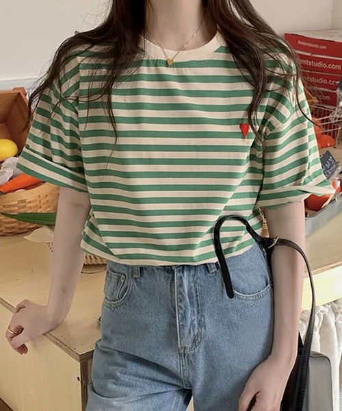 Bifrost(ビフレスト)の「ハートのロゴがポイント。クルーネックカラーボーダーTシャツ(Tシャツ/カットソー・レディース・イエロー/グリーン/グレー/ブラウン/ライトベージュ/ミント/ネイビー/ライトブルー/ライトイエロー/ライトピンク・FREE)」の4枚目の写真