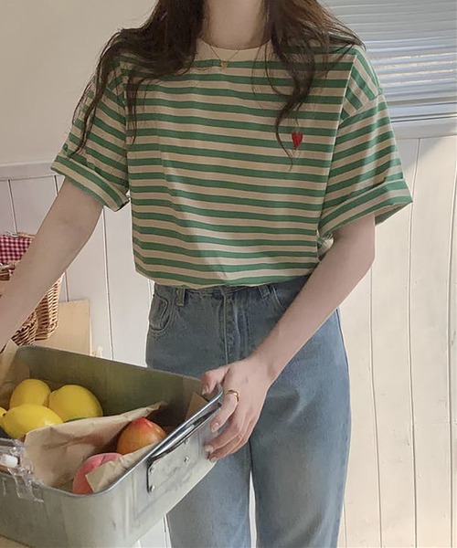 Bifrost(ビフレスト)の「ハートのロゴがポイント。クルーネックカラーボーダーTシャツ(Tシャツ/カットソー・レディース・イエロー/グリーン/グレー/ブラウン/ライトベージュ/ミント/ネイビー/ライトブルー/ライトイエロー/ライトピンク・FREE)」の21枚目の写真