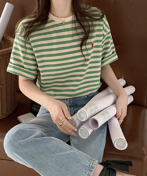 Bifrost(ビフレスト)の「ハートのロゴがポイント。クルーネックカラーボーダーTシャツ(Tシャツ/カットソー・レディース・イエロー/グリーン/グレー/ブラウン/ライトベージュ/ミント/ネイビー/ライトブルー/ライトイエロー/ライトピンク・FREE)」の22枚目の写真